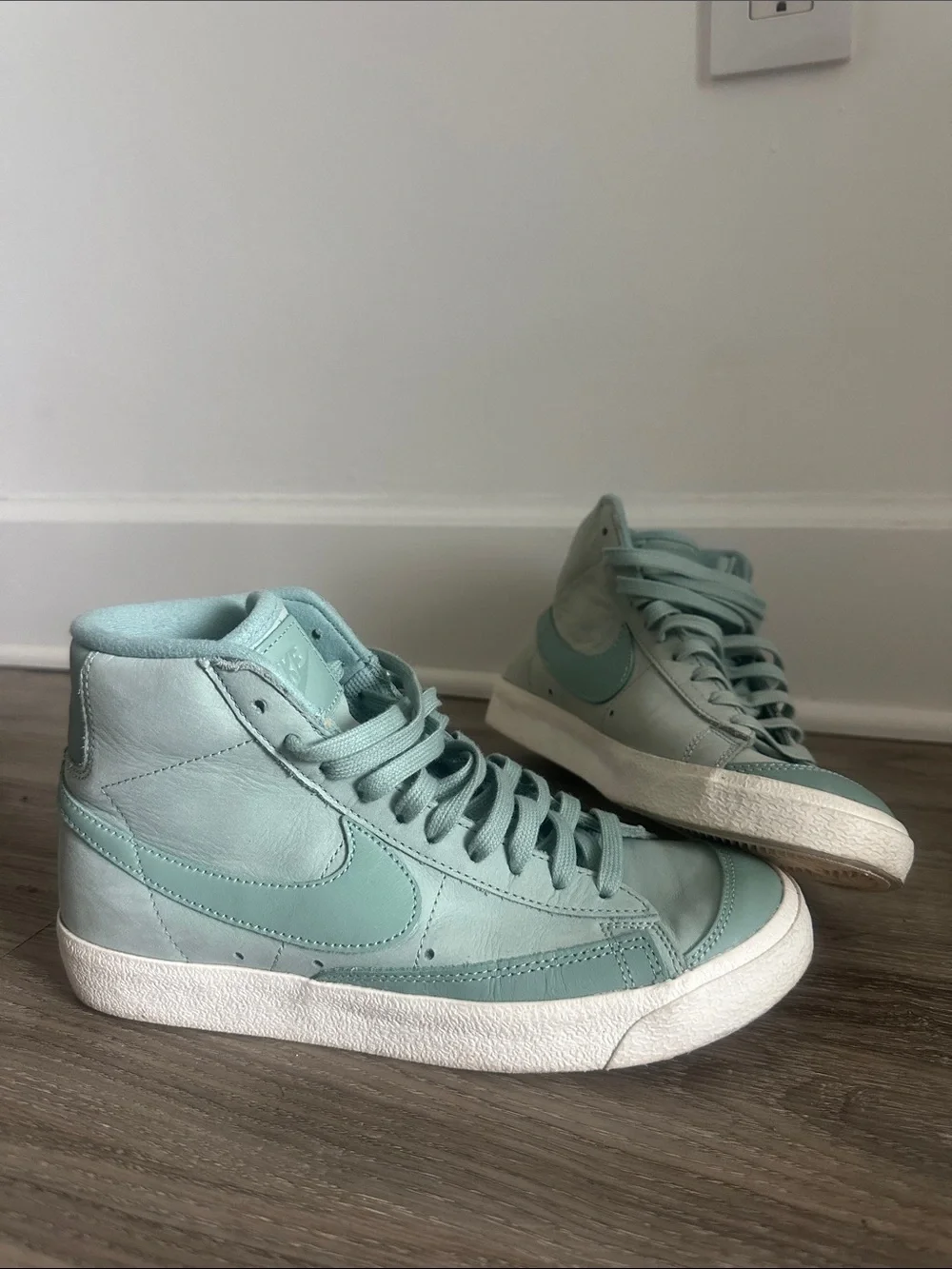 Nike Blazer Mid Sneaker in Green